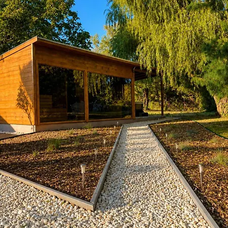 Apartman Mayer Wood Saska